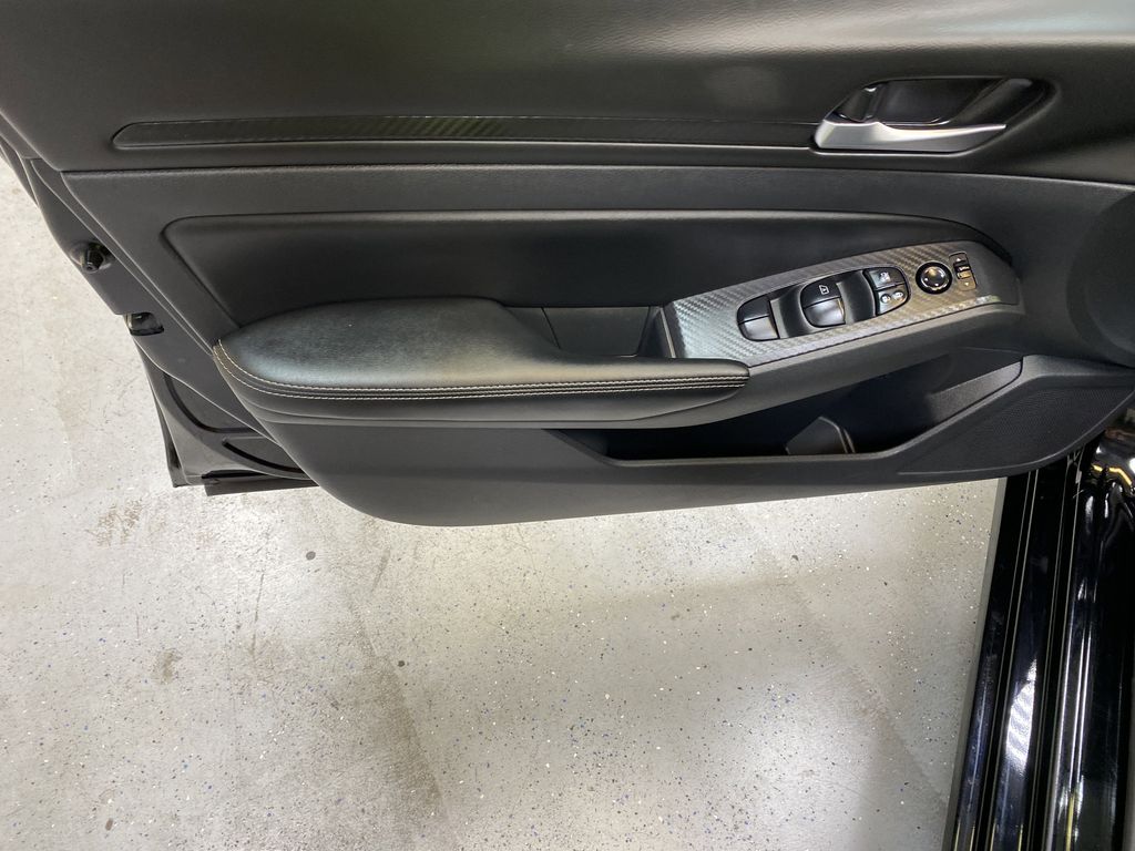 2025 Nissan Altima SV - Photo 19