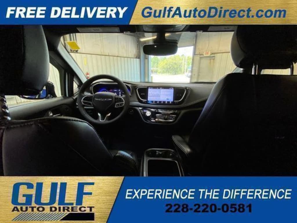 Used 2026 Chrysler Pacifica Select Minivan/Van