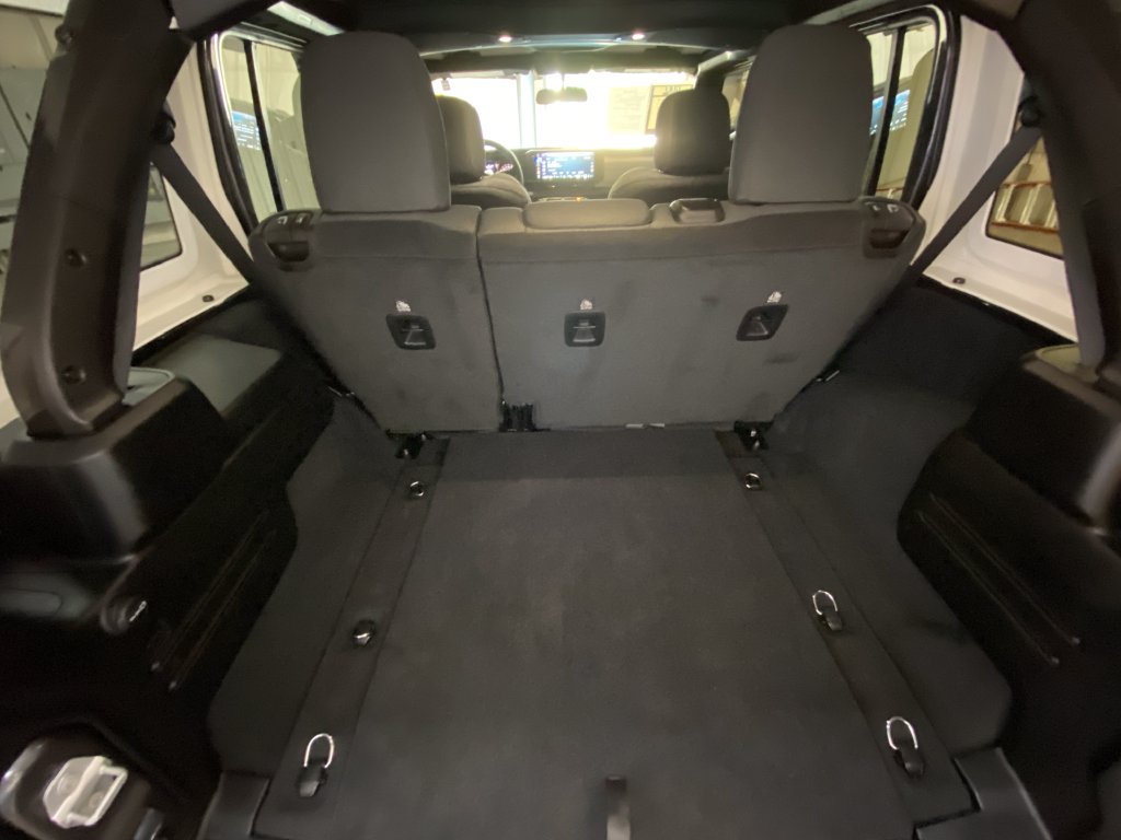 2026 Jeep Wrangler 4-Door Sport - Photo 29