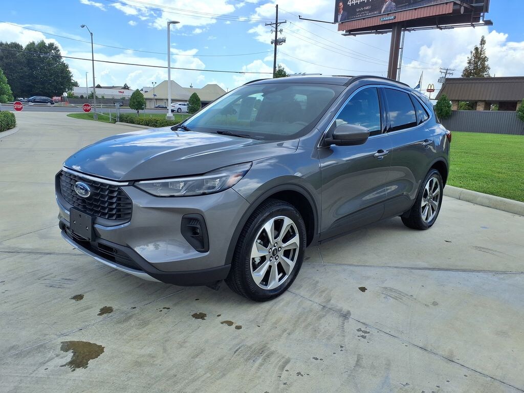 Used 2025 Ford Escape Platinum SUV