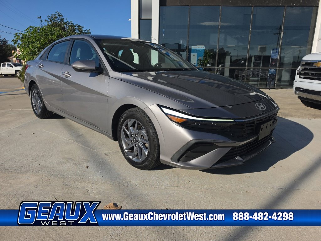 Used 2024 Hyundai Elantra SEL Sedan