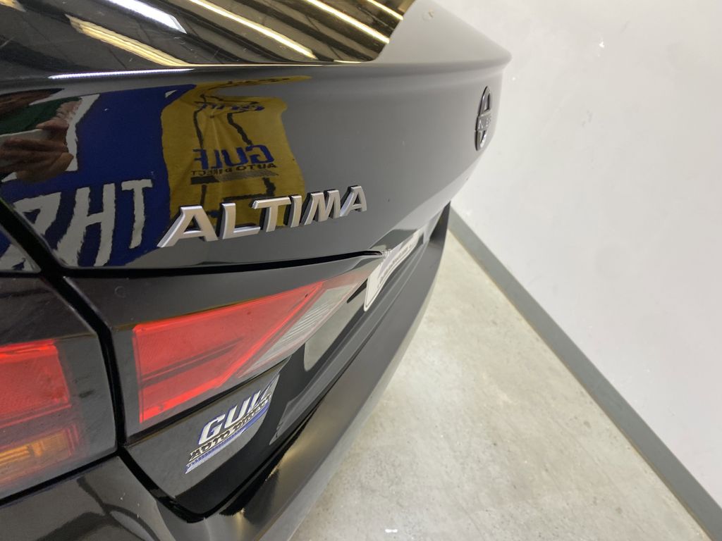 2025 Nissan Altima SV - Photo 16