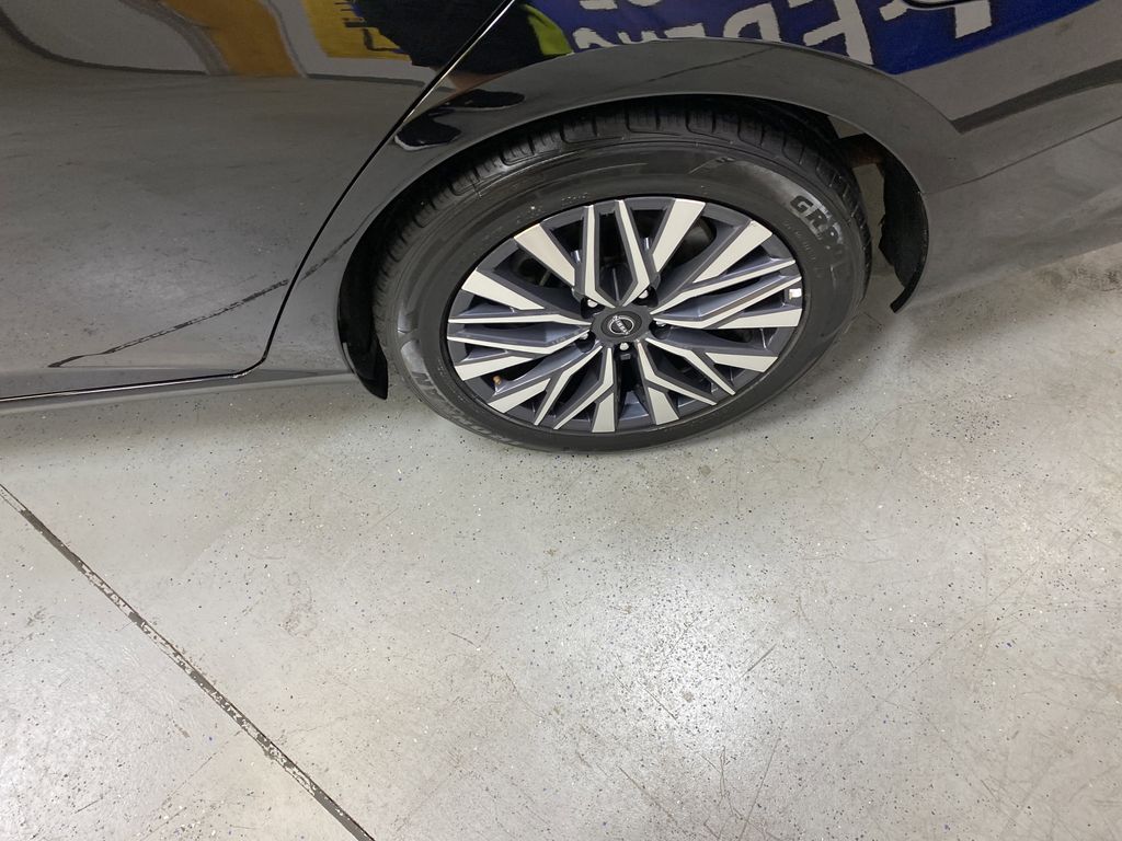 2025 Nissan Altima SV - Photo 12