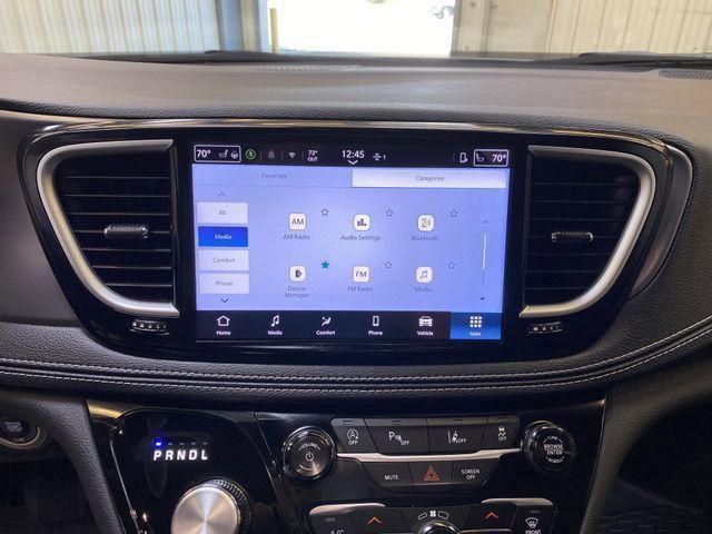 2026 Chrysler Pacifica Select - Photo 42