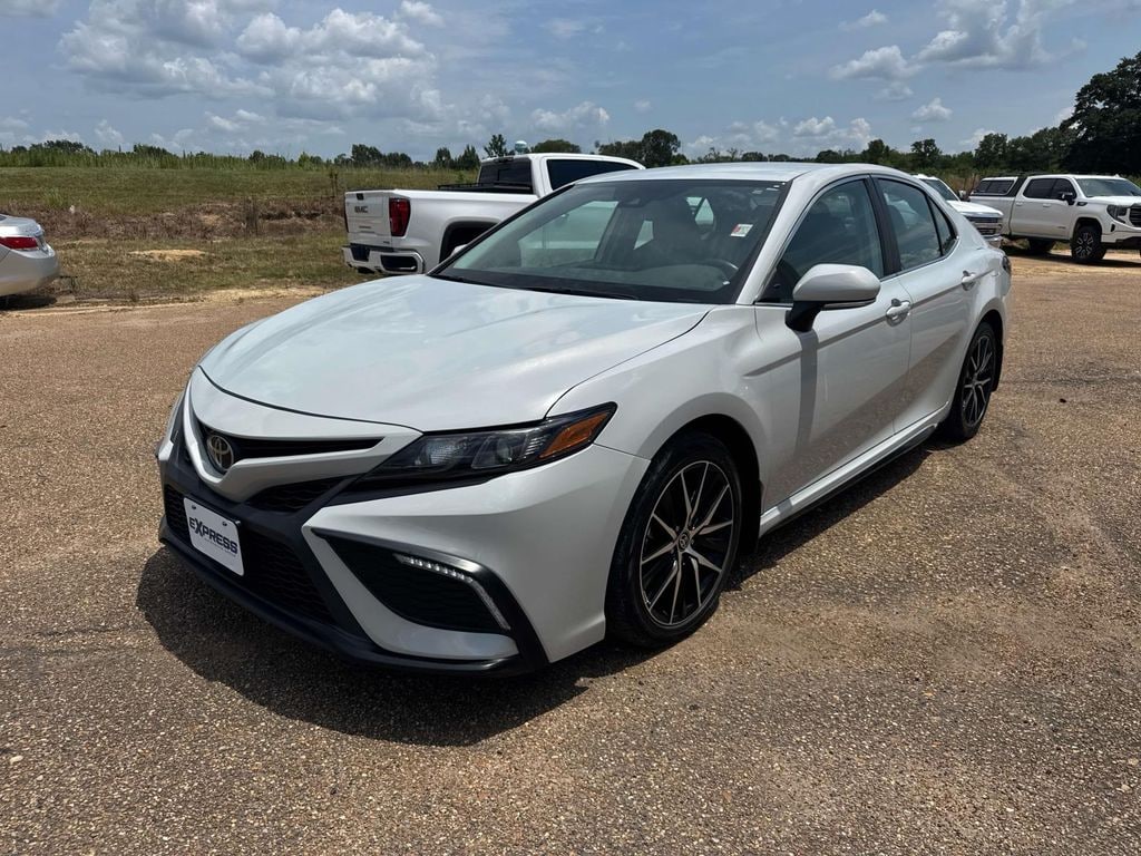 Used 2024 Toyota Camry SE Sedan
