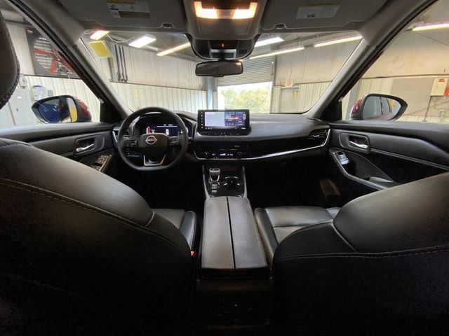 2025 Nissan Rogue SL - Photo 19