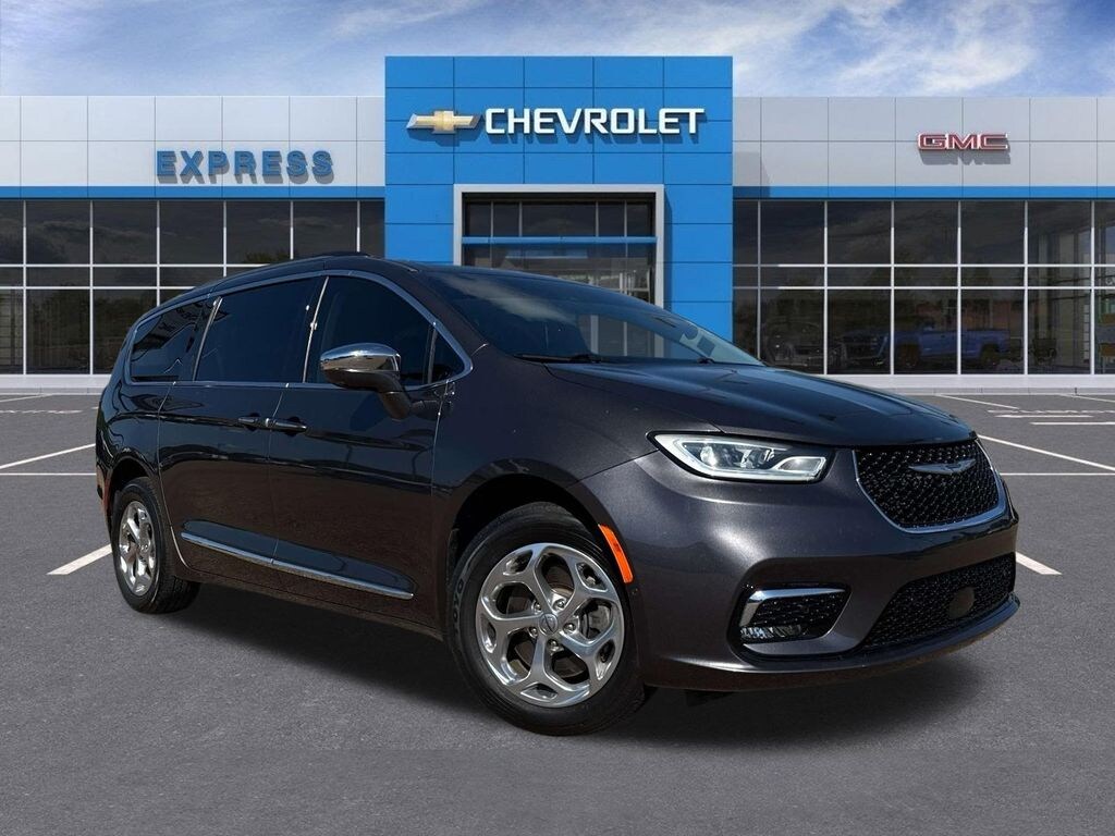 Used 2022 Chrysler Pacifica Limited Minivan/Van