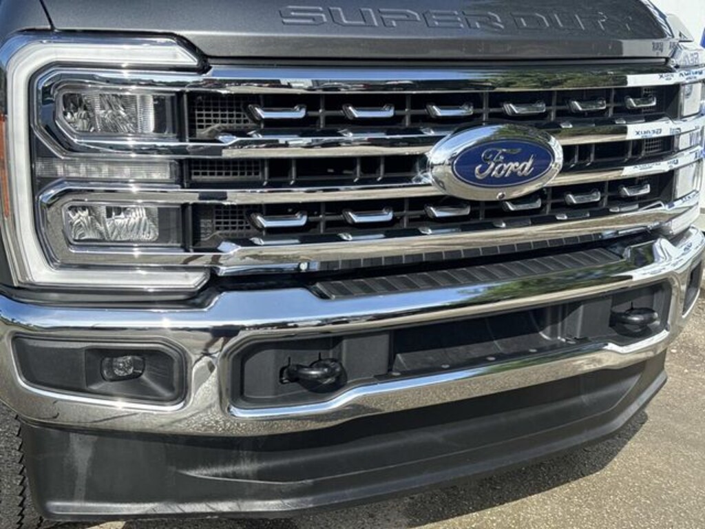 Certified 2025 Ford F-250SD Lariat Truck