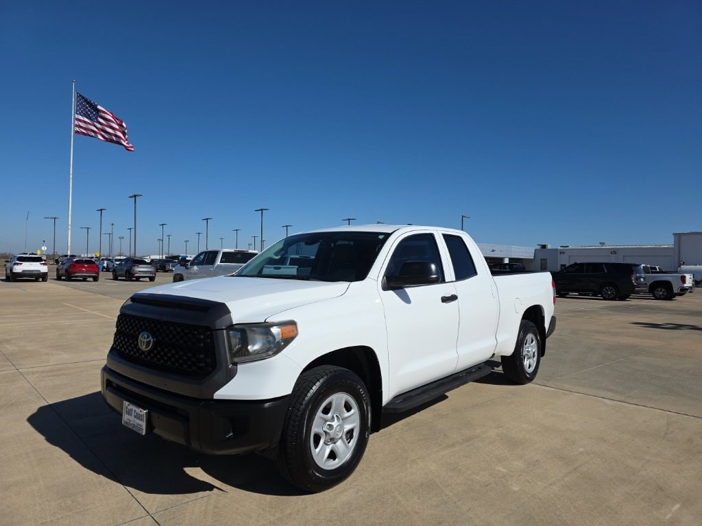2020 Toyota Tundra SR's photo