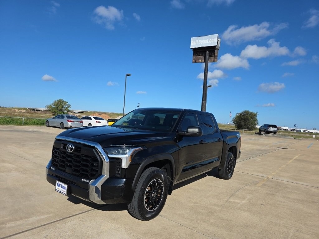 Used 2022 Toyota Tundra 4WD SR5