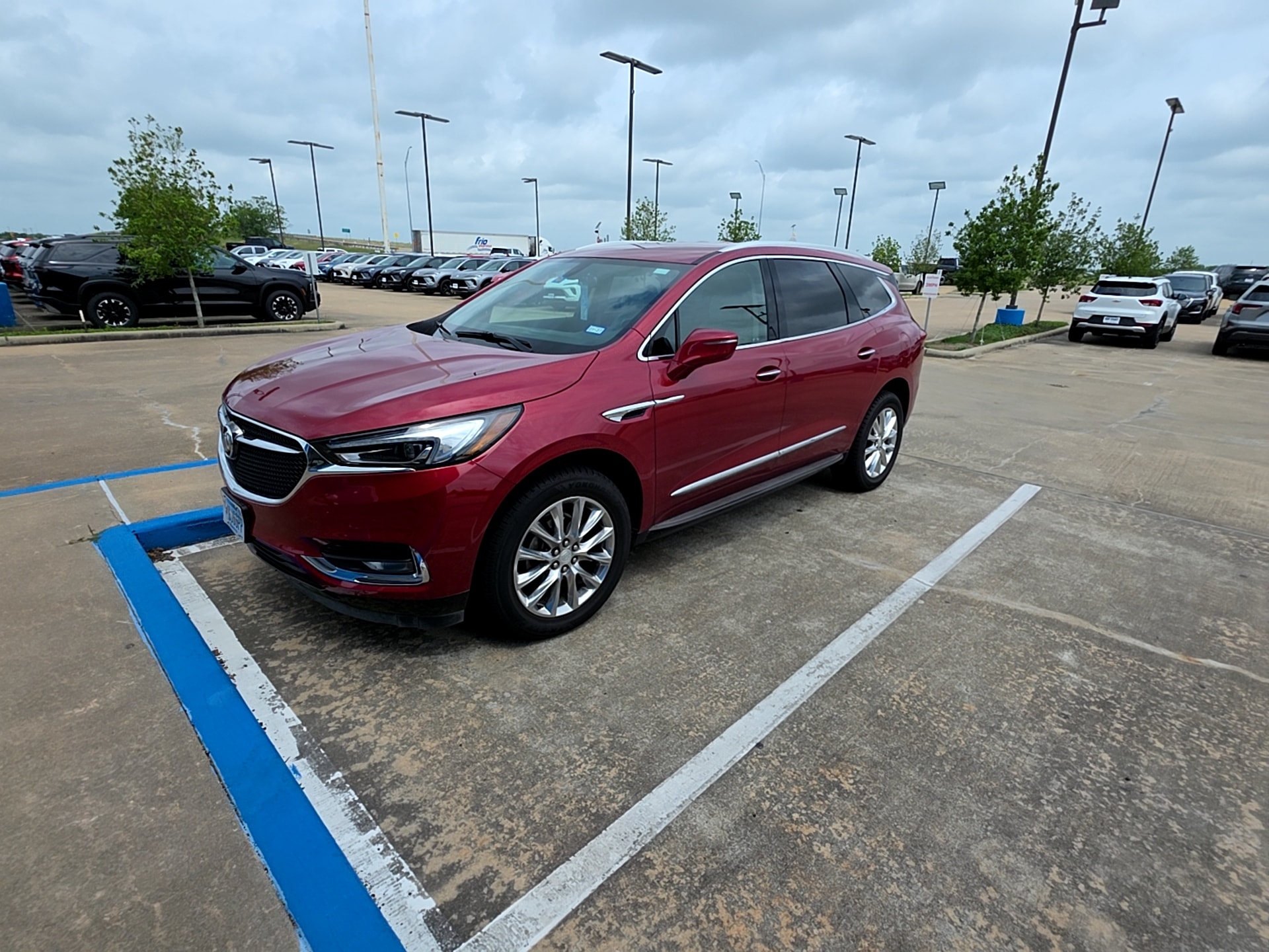 2020 Buick Enclave Essence's photo