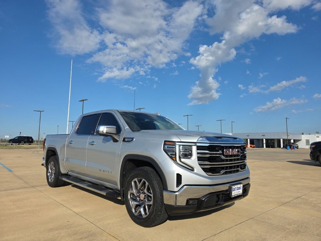 Used 2022 GMC Sierra 1500 SLT Truck