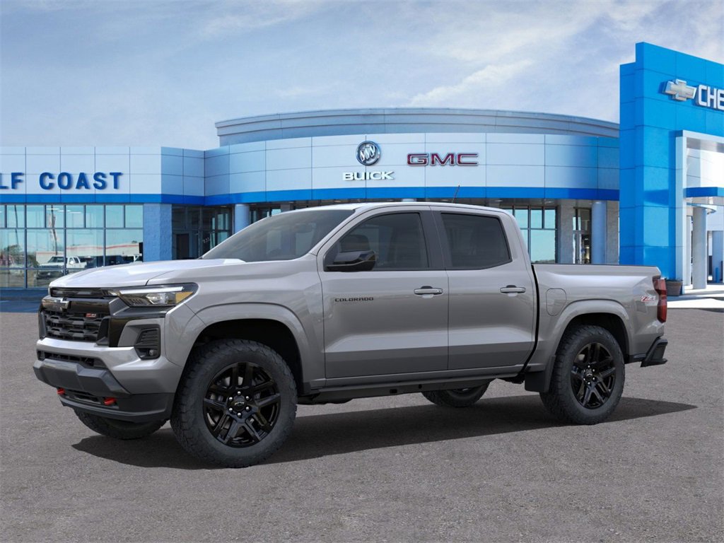 2025 Chevrolet Colorado Z71 photo 2