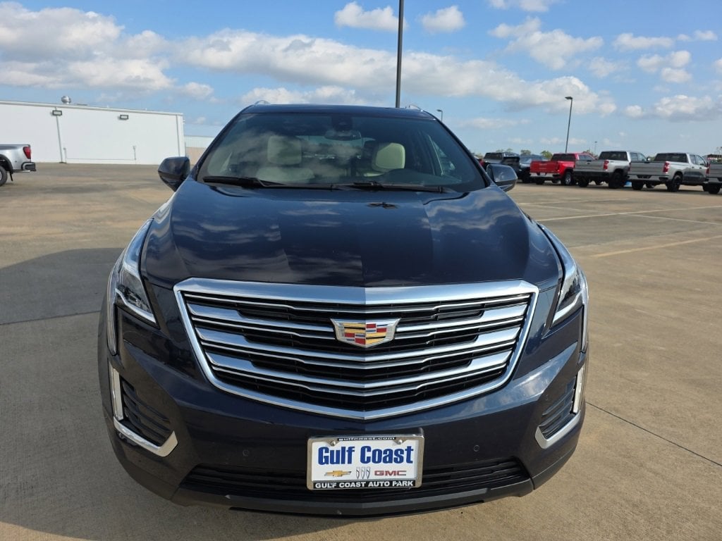 Used 2017 CADILLAC XT5 Premium Luxury FWD SUV