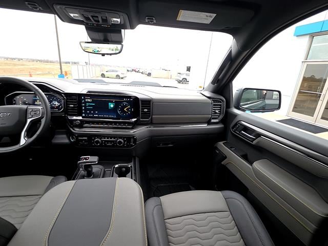 2026 Chevrolet Silverado 1500 ZR2 - Photo 17