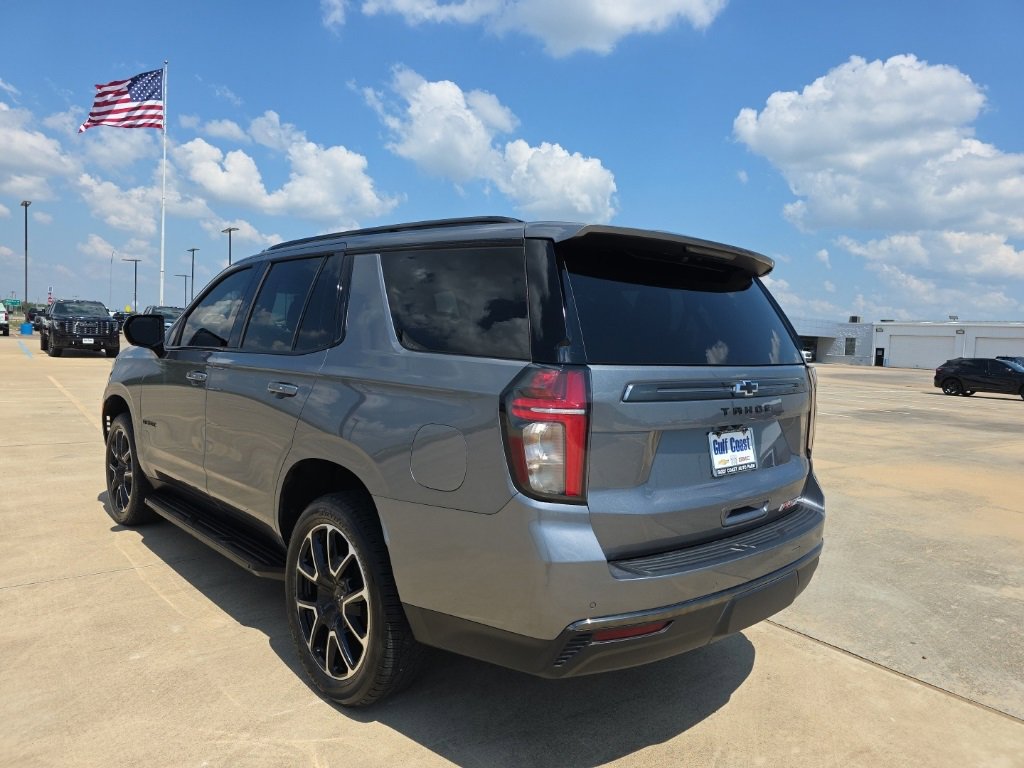 2021 Chevrolet Tahoe RST photo 2