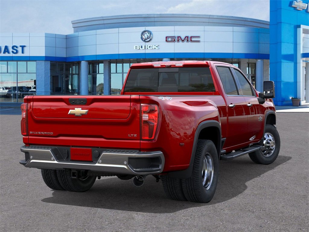 2026 Chevrolet Silverado 3500HD LTZ photo 4