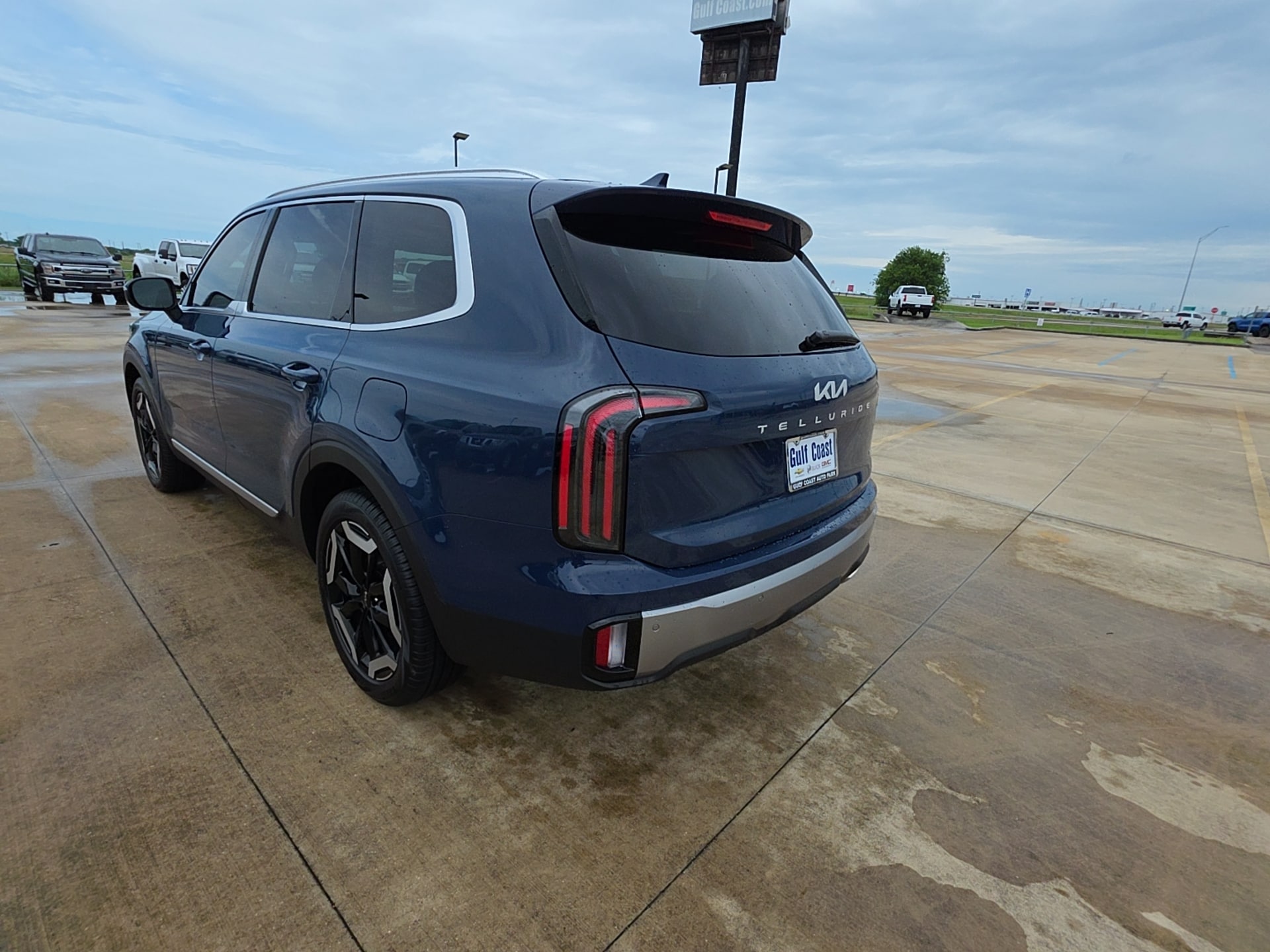 2025 Kia Telluride EX - Photo 10