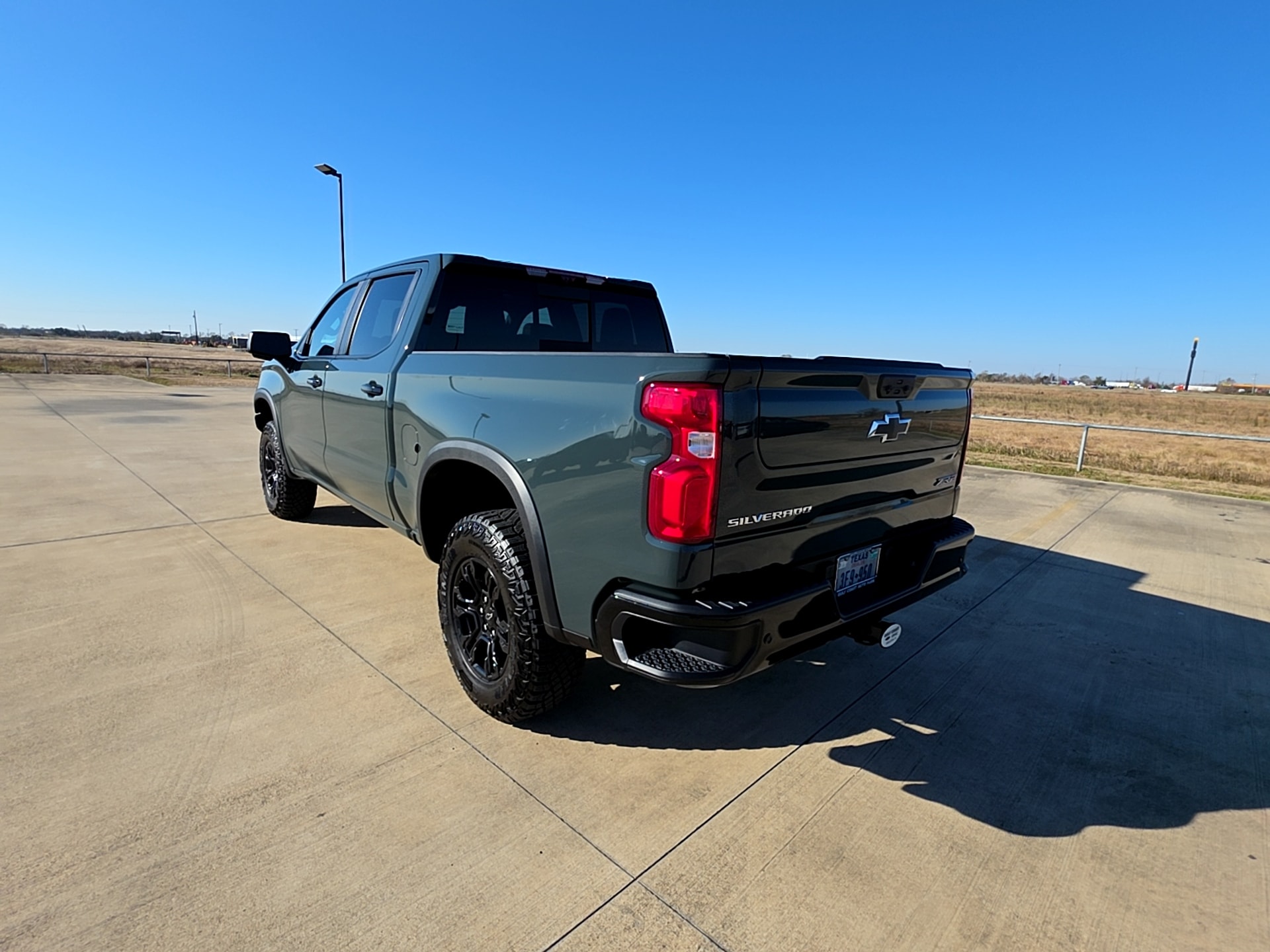 2026 Chevrolet Silverado 1500 ZR2 - Photo 7