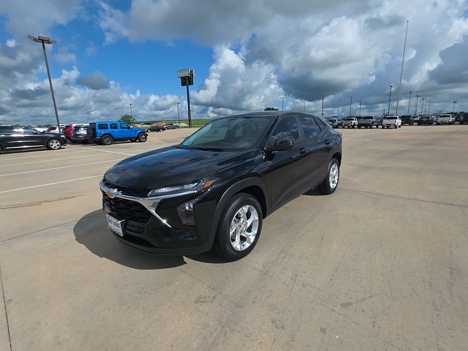 2024 Chevrolet Trax LS's photo