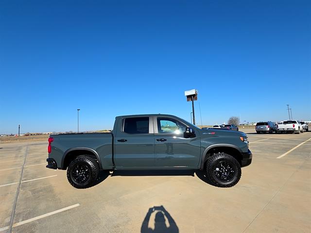 2026 Chevrolet Silverado 1500 ZR2 - Photo 4