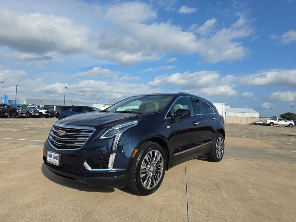 Used 2017 CADILLAC XT5 Premium Luxury FWD SUV
