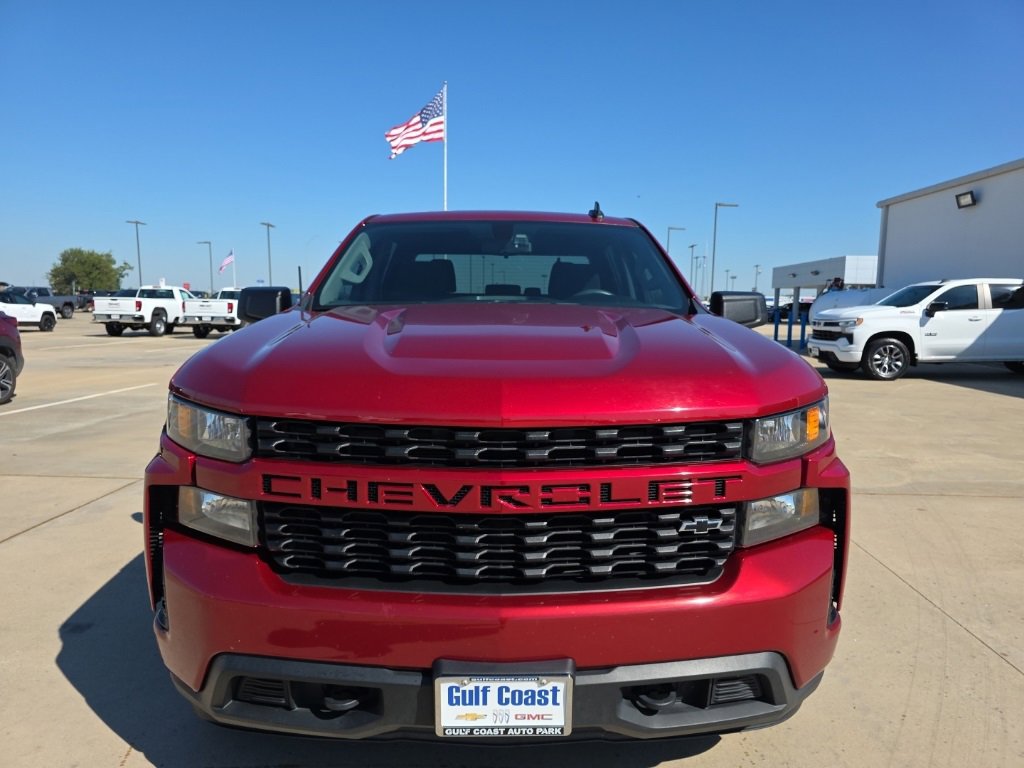 2022 Chevrolet Silverado 1500 Custom photo 2