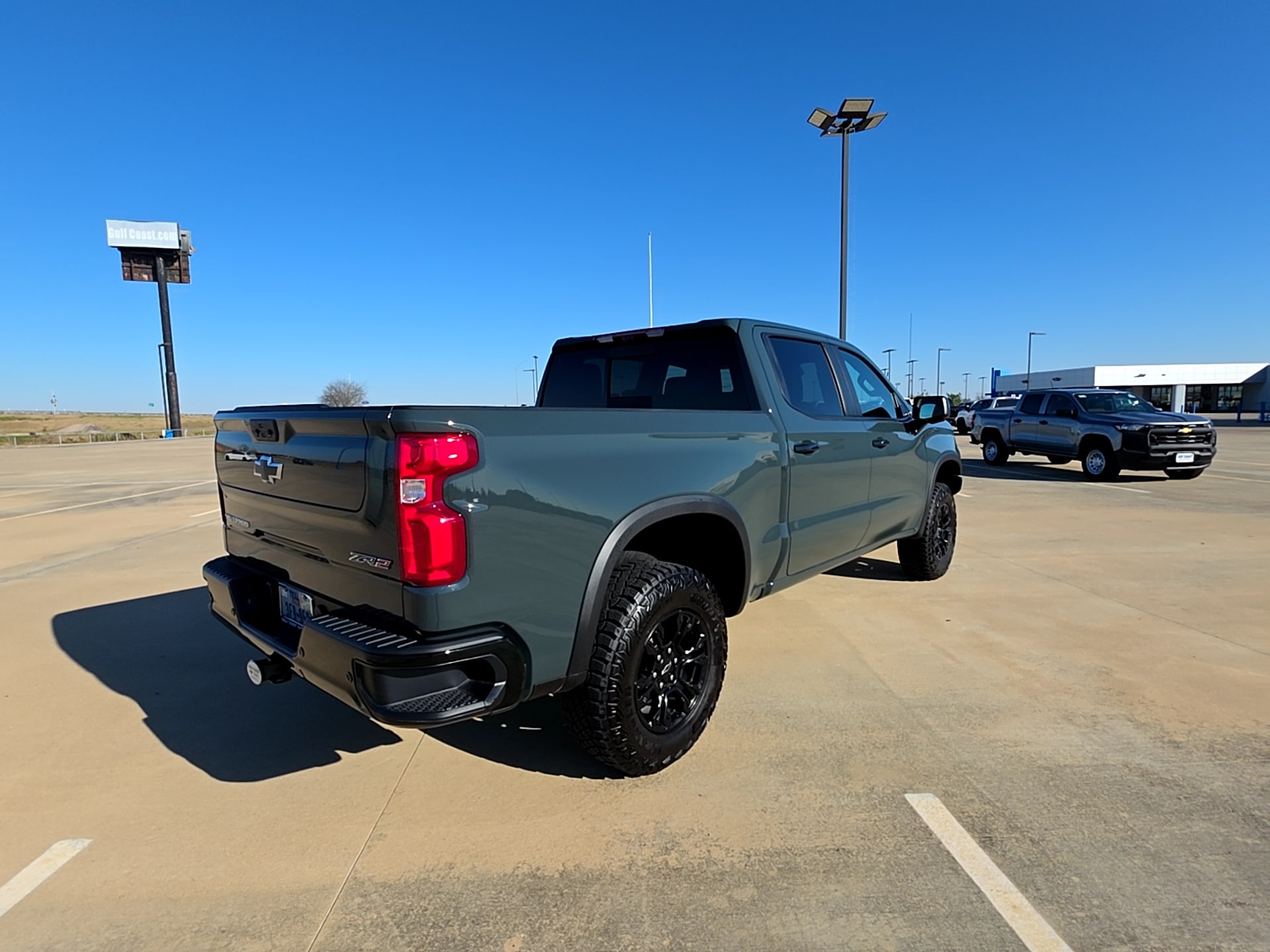 2026 Chevrolet Silverado 1500 ZR2 - Photo 6