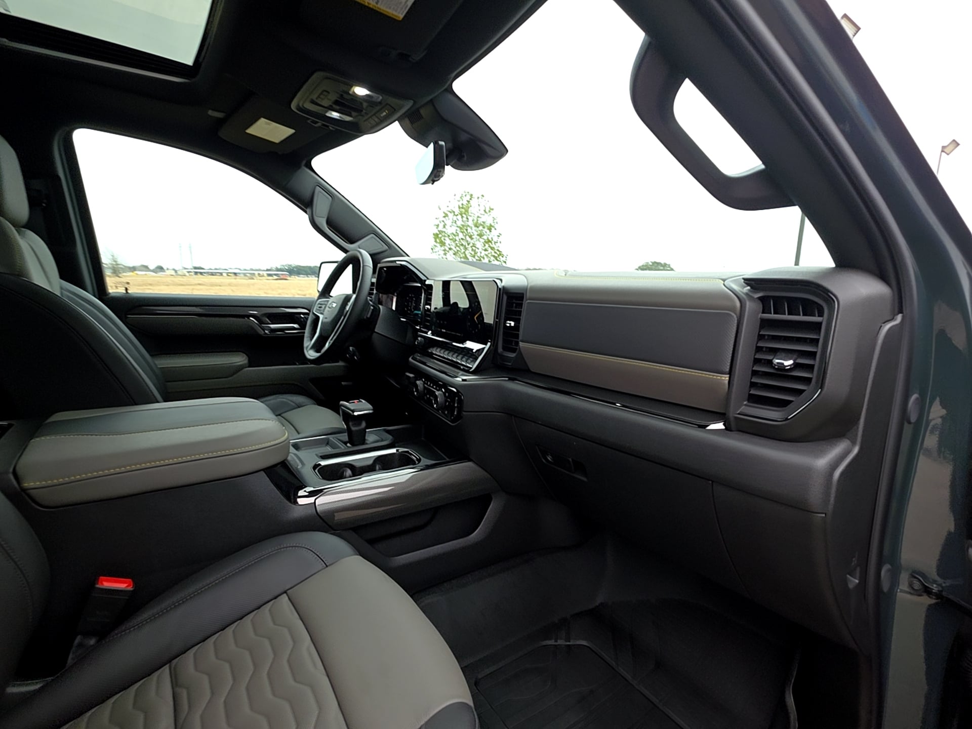 2026 Chevrolet Silverado 1500 ZR2 - Photo 20