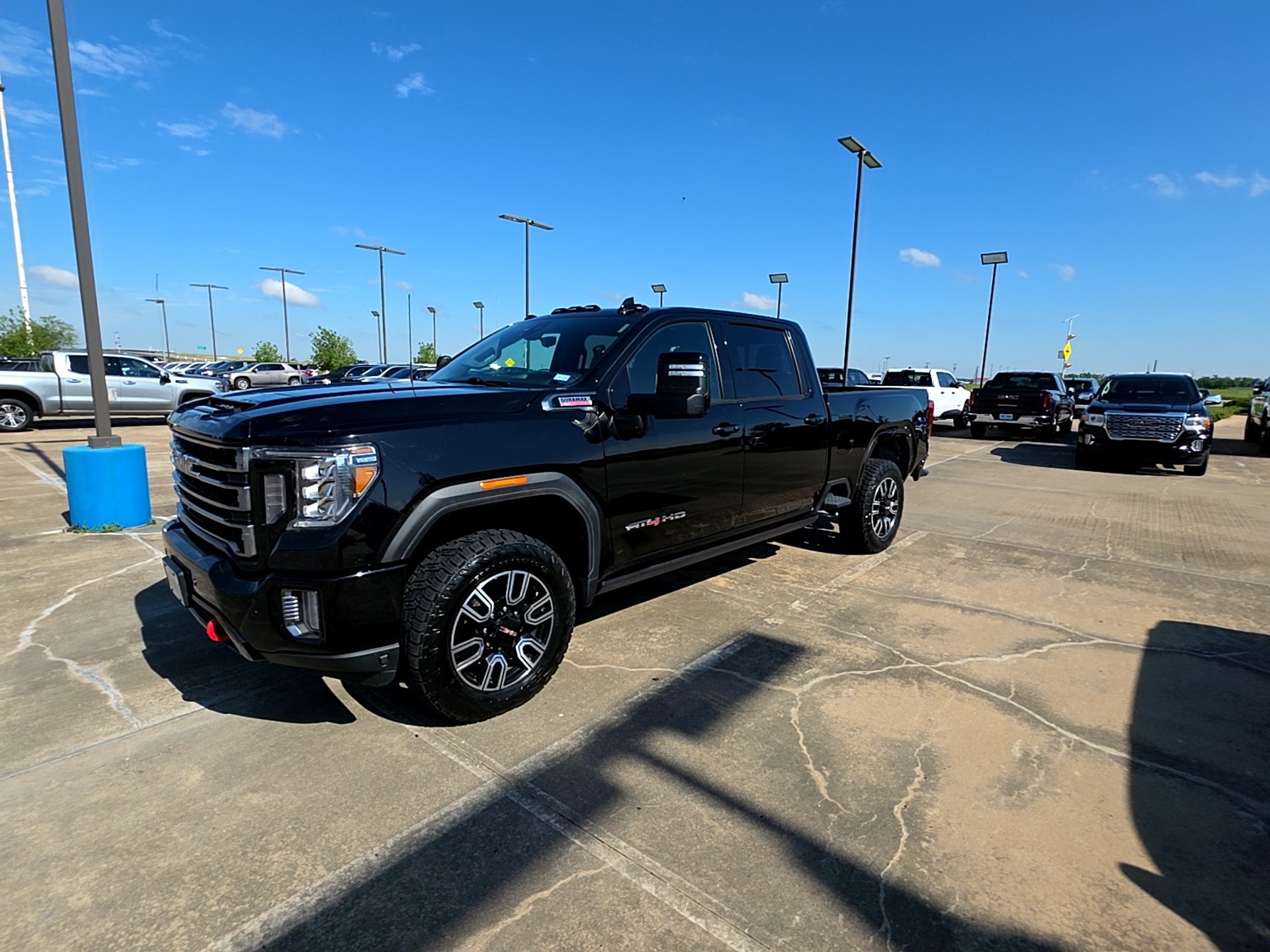 2022 GMC Sierra 4WD Crew Cab Standard Box AT4's photo