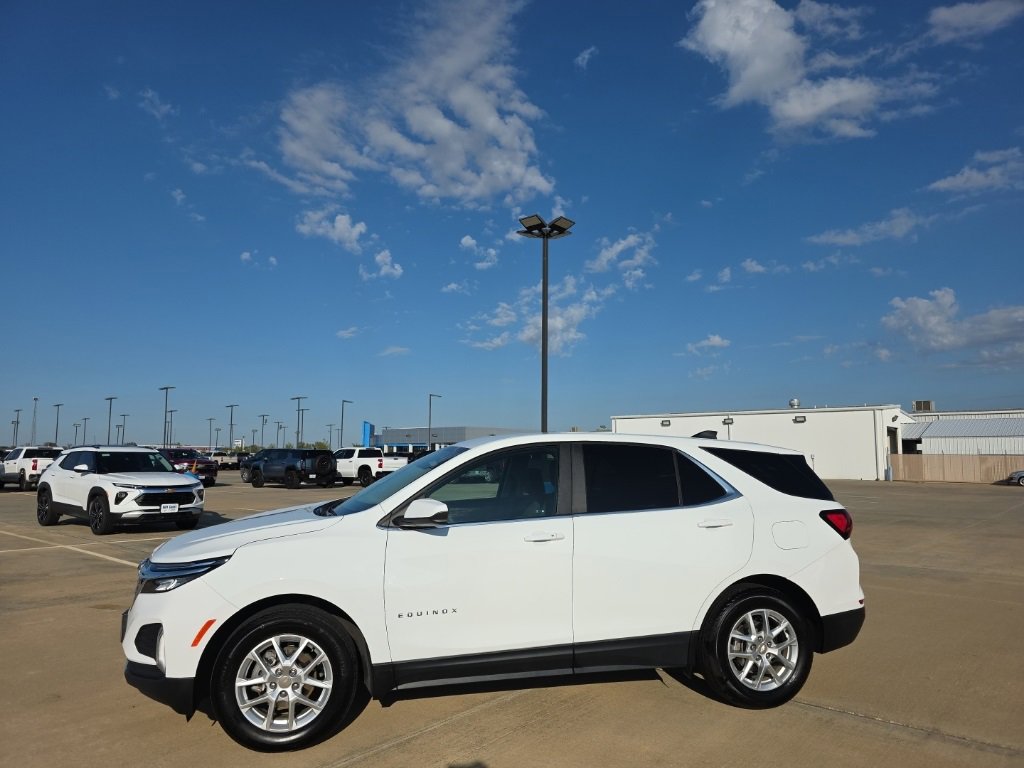 2024 Chevrolet Equinox LT photo 4