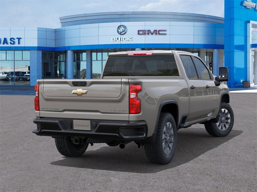 2026 Chevrolet Silverado 2500HD Custom photo 4