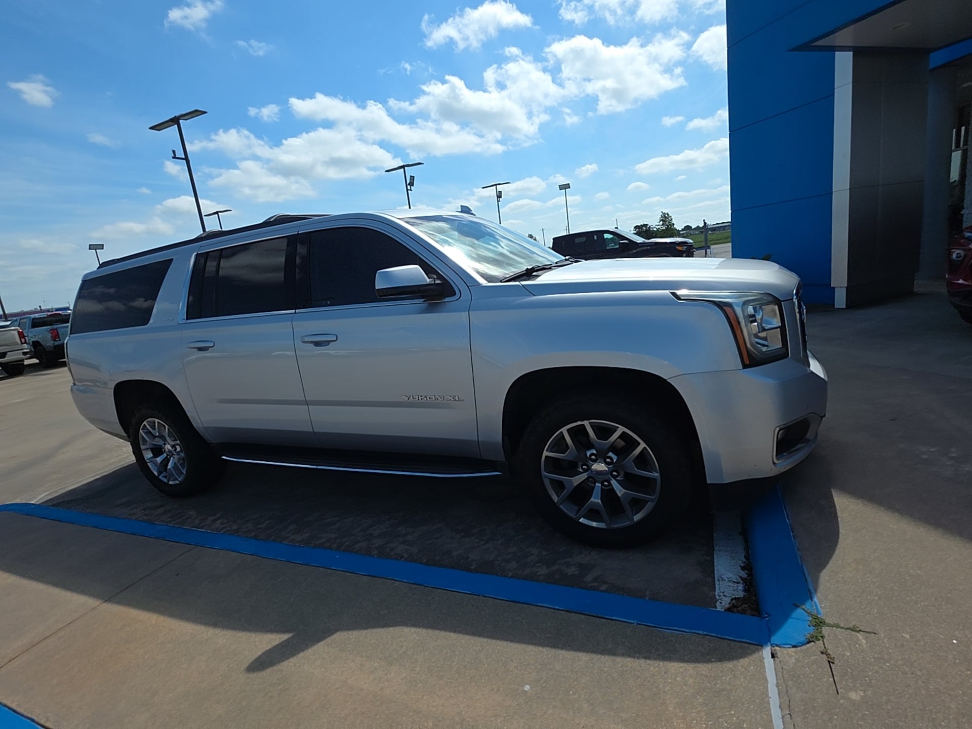 2019 GMC Yukon 2WD SLT's photo