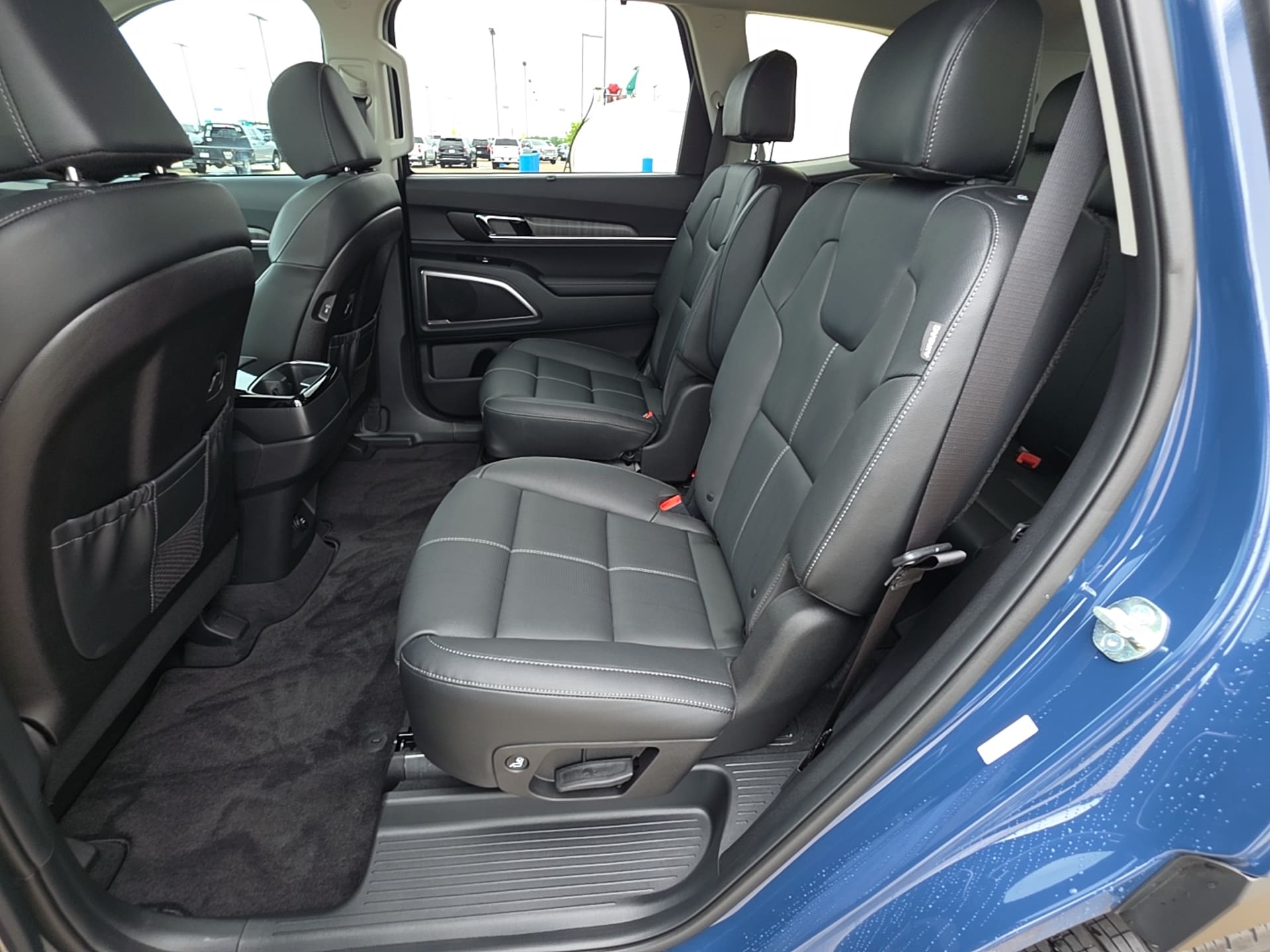 2025 Kia Telluride EX - Photo 21