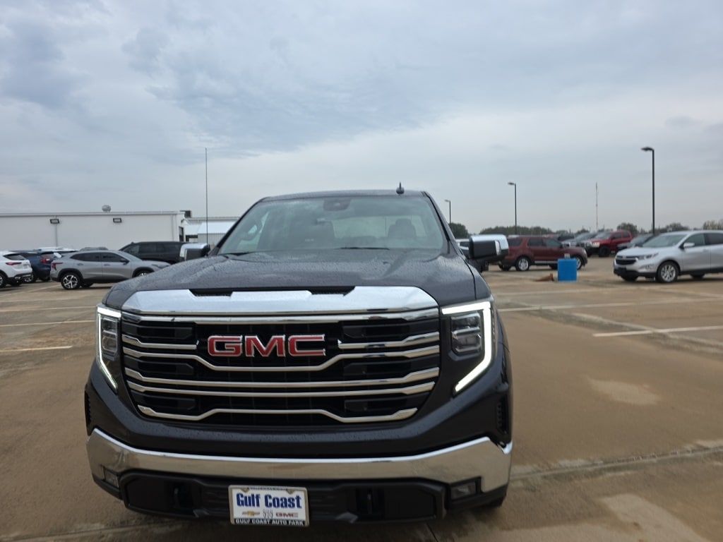 Used 2025 GMC Sierra 1500 SLT Truck