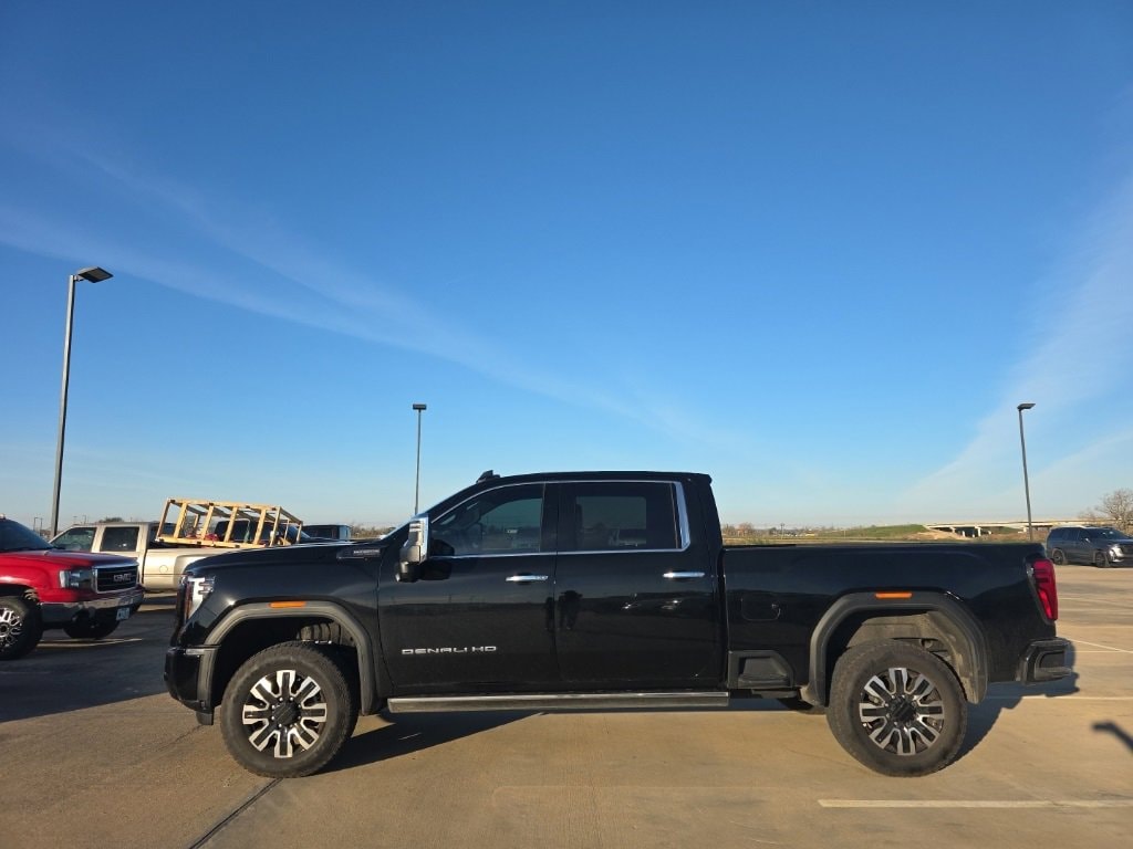 2026 GMC Sierra 2500HD Denali Ultimate's photo
