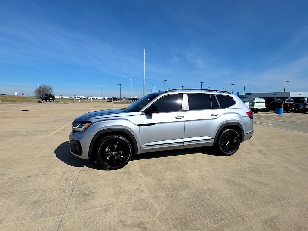Used 2023 Volkswagen Atlas 3.6L V6 SEL R-Line Black