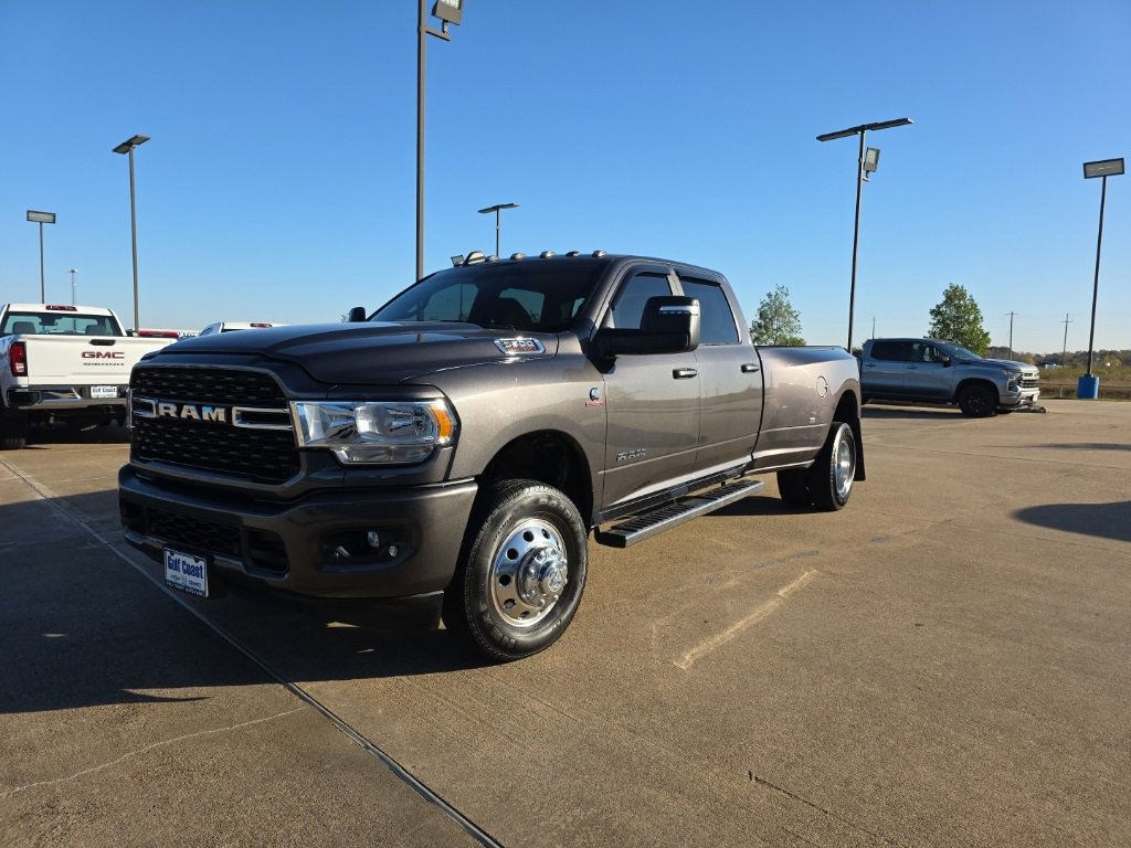 2023 RAM Ram 3500 Pickup Big Horn's photo