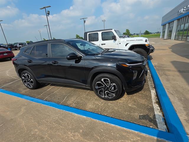 2025 Chevrolet Trax SUV 