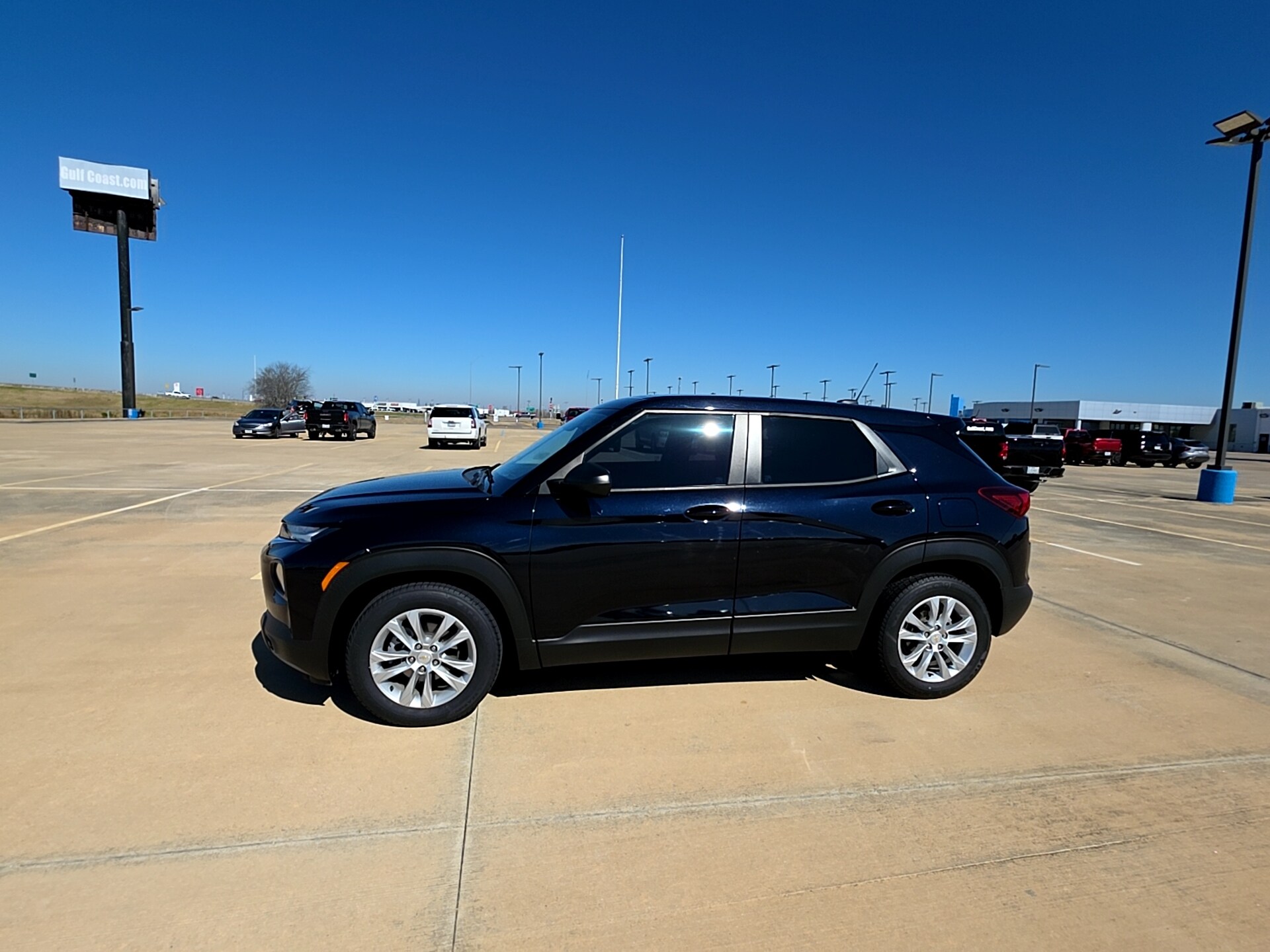 Used 2021 Chevrolet Trailblazer LS with VIN KL79MMS2XMB033287 for sale in Angleton, TX