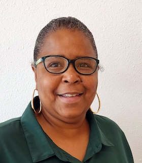 Staff member Jannice Bonner from ID_bfbdb413d277