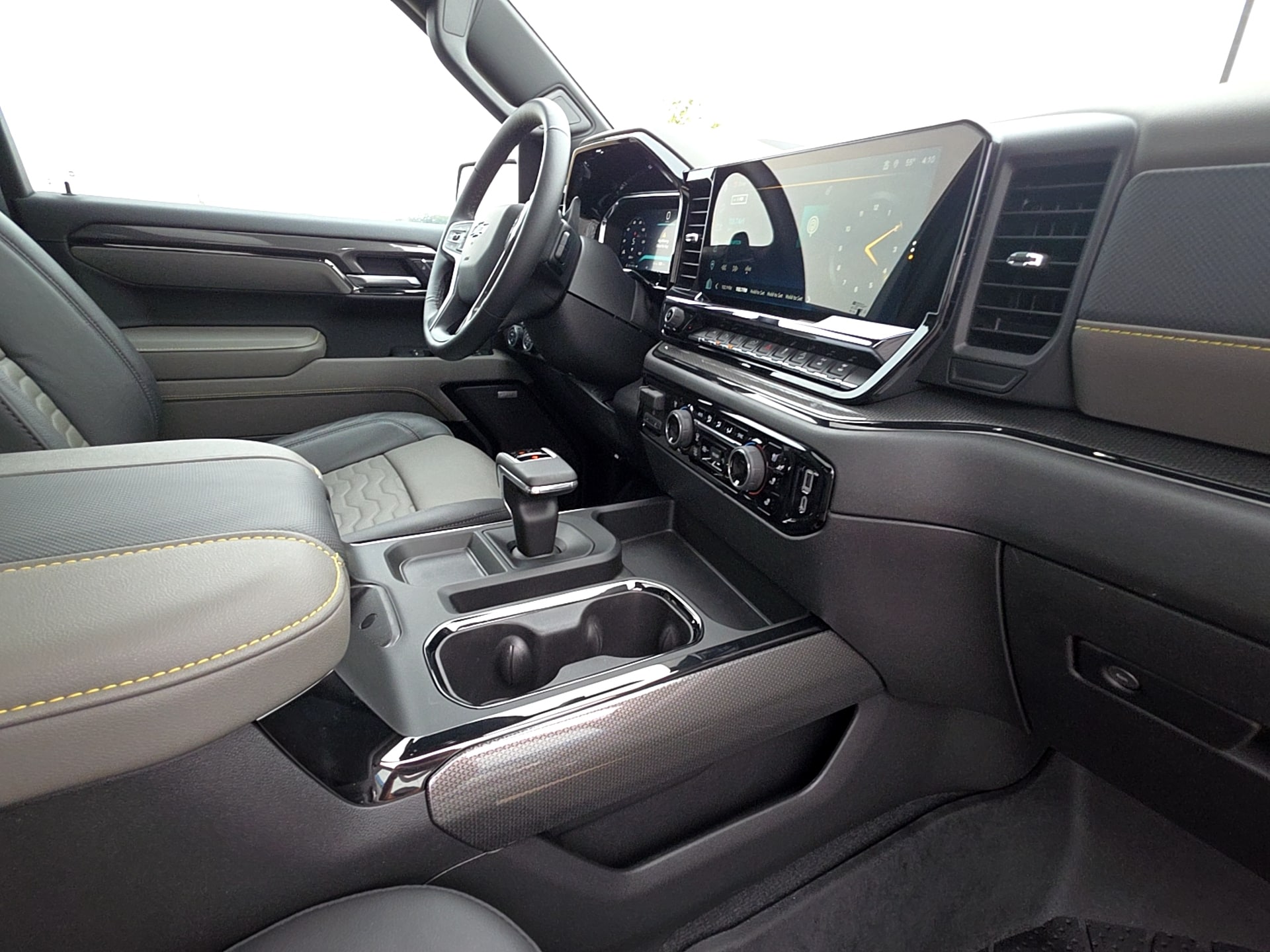 2026 Chevrolet Silverado 1500 ZR2 - Photo 21