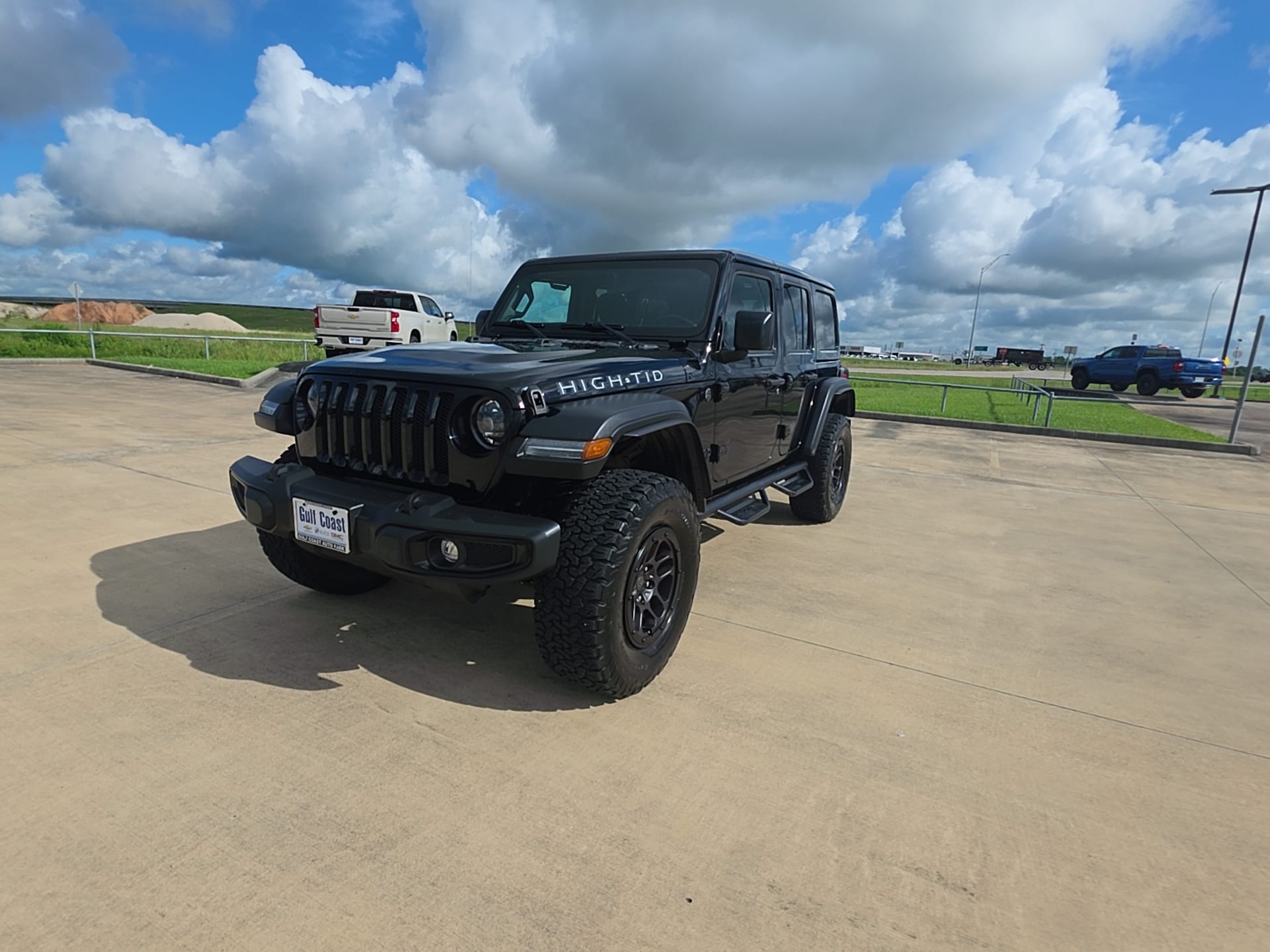 2023 Jeep Wrangler High Tide's photo