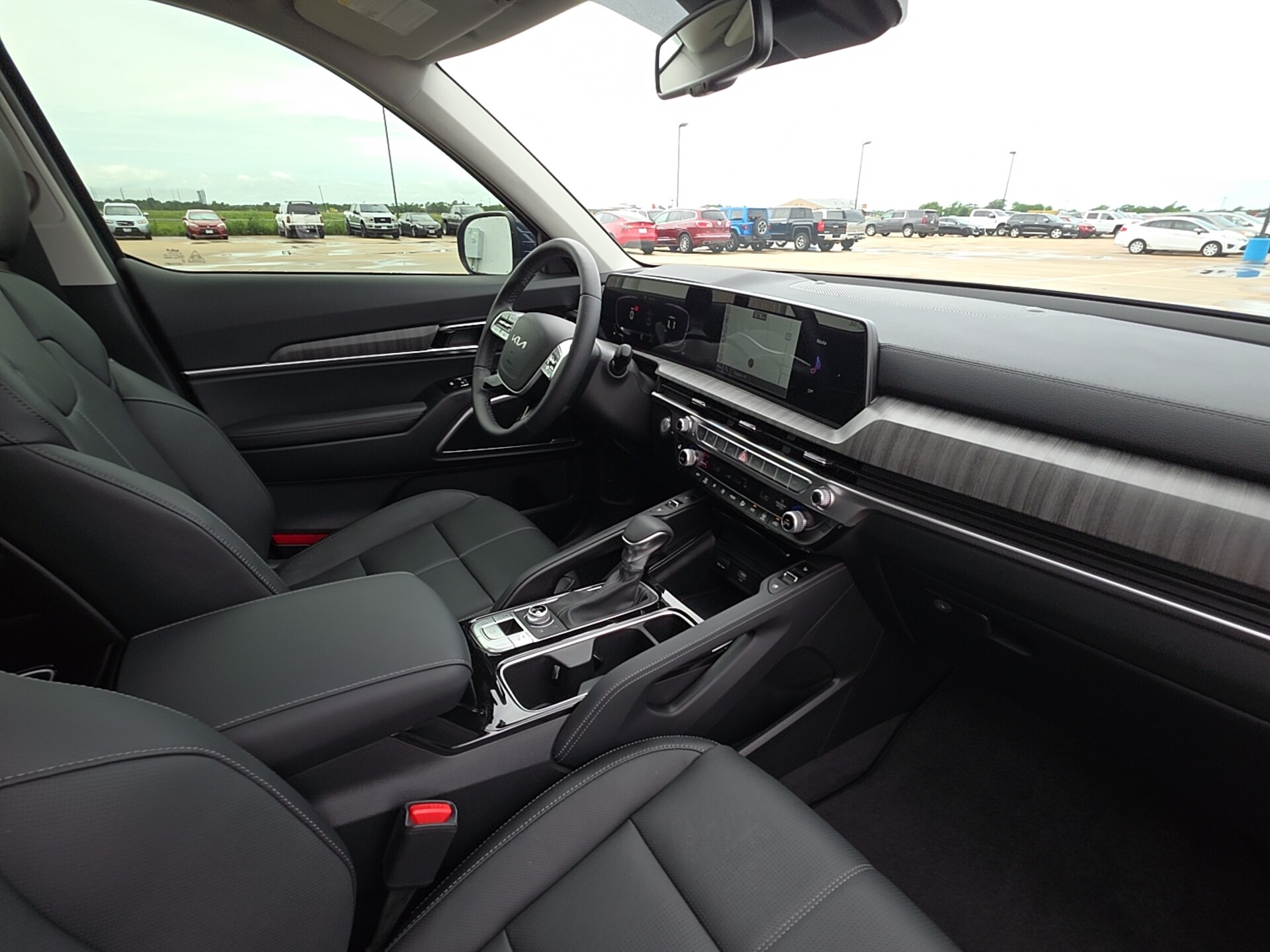 2025 Kia Telluride EX - Photo 19