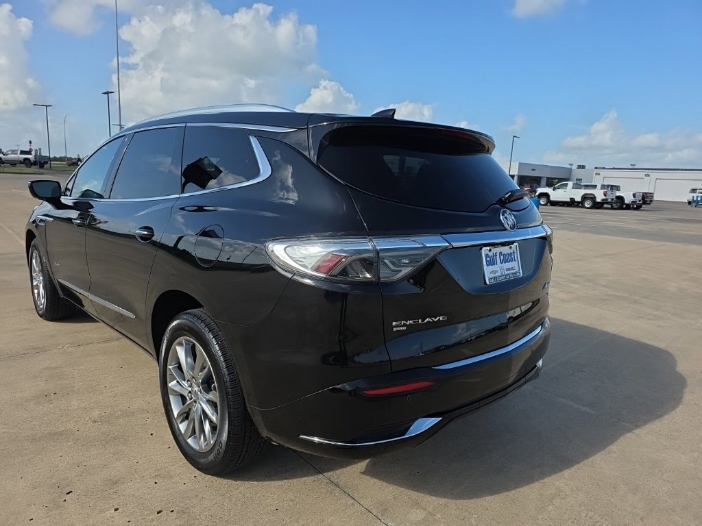2024 Buick Enclave Avenir photo 4