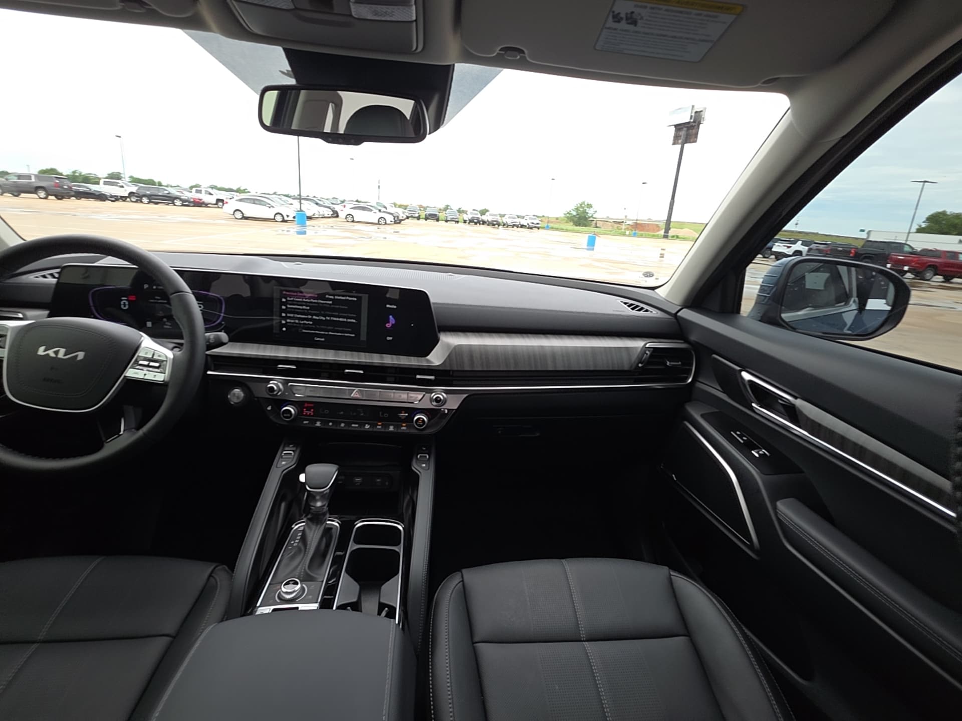 2025 Kia Telluride EX - Photo 16