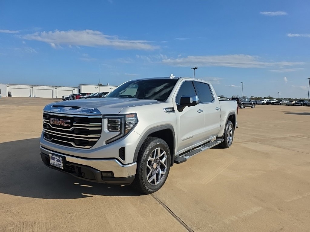 2022 GMC Sierra 1500 SLT's photo