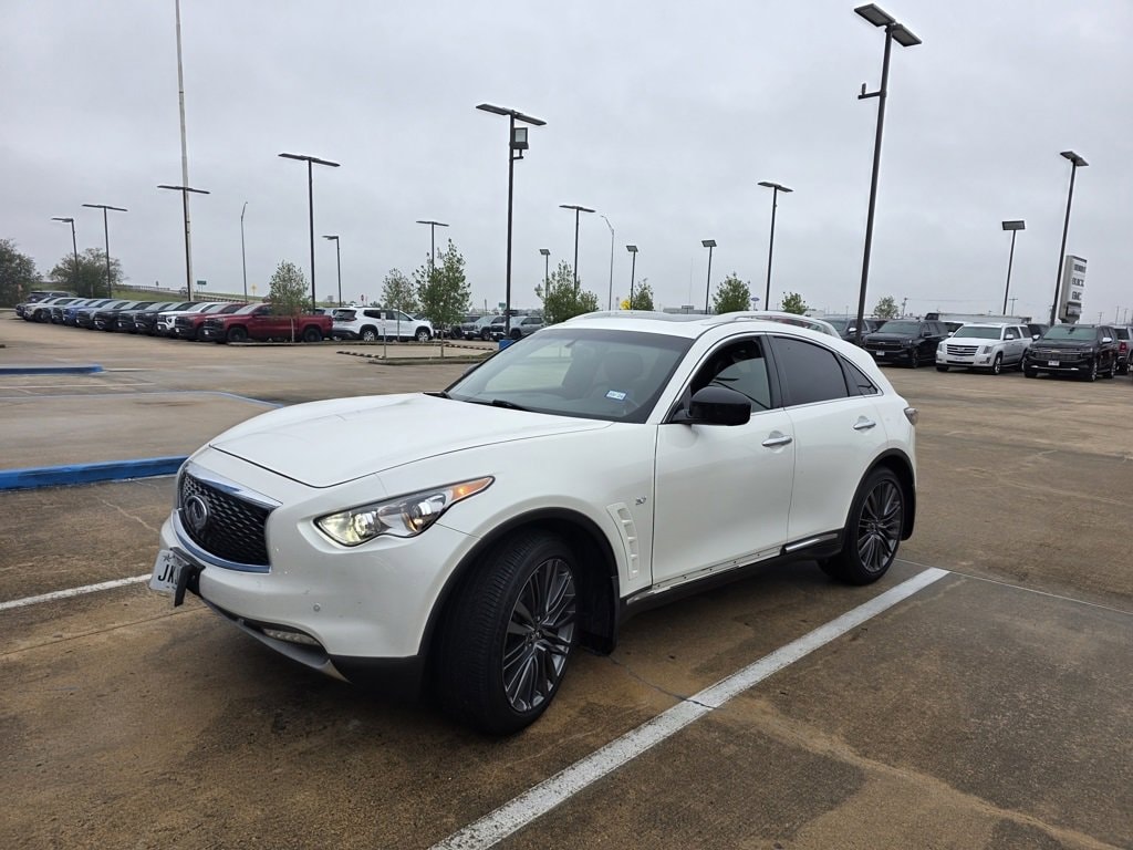 2017 INFINITI QX70 Base