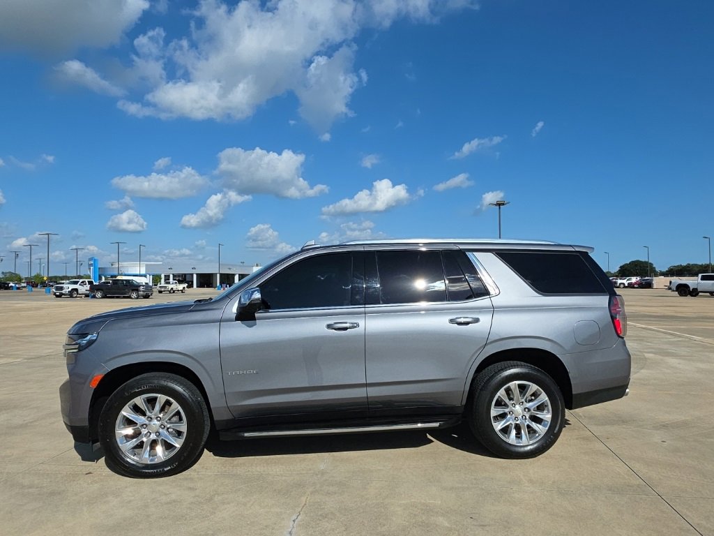 2021 Chevrolet Tahoe Premier photo 2