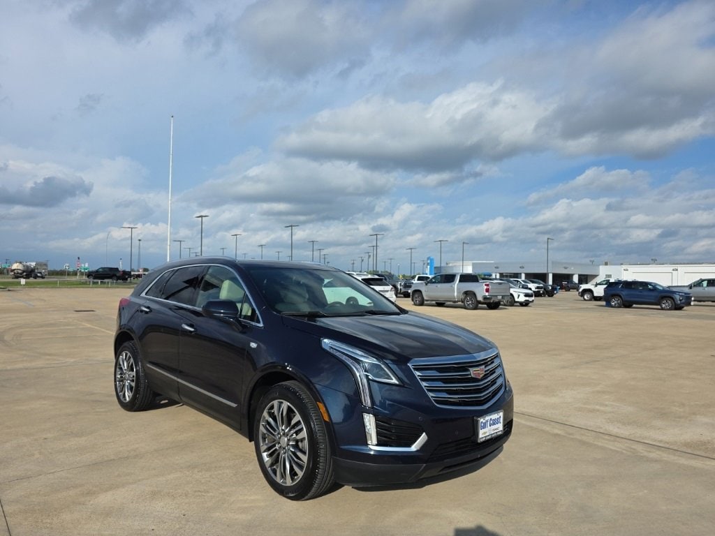 Used 2017 CADILLAC XT5 Premium Luxury FWD SUV